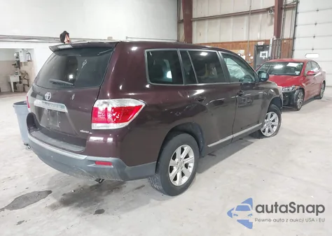 2012 Toyota Highlander Base V6 из США, поврежденный, VIN 5TDBK3EH9CS118858